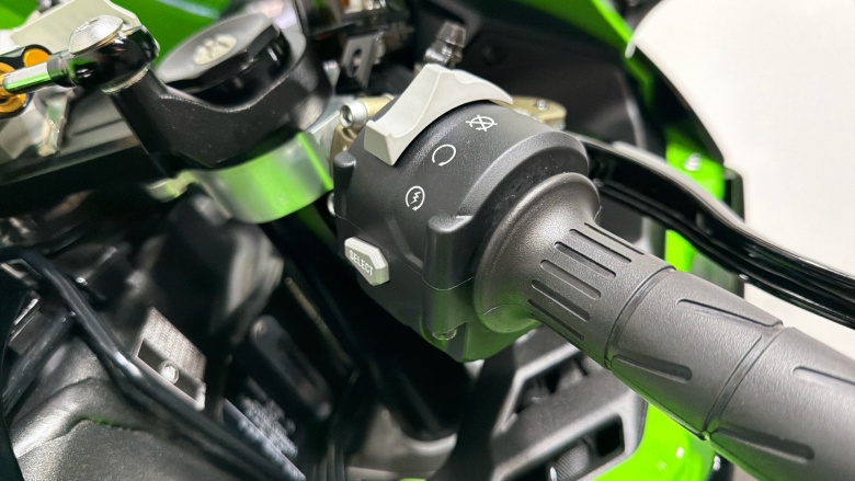Kawasaki Ninja Zx 10 ZX1002LPFAN (23MY)